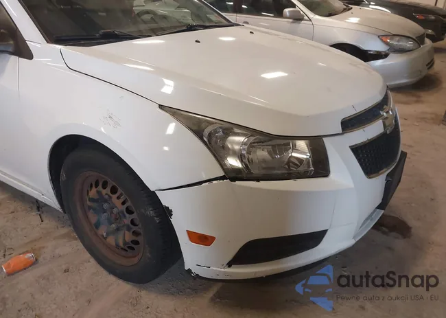 1G1PC5SH4B7307549: 41710526