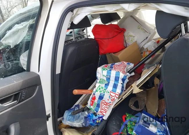 1VWAT7A33FC099429: 41710894