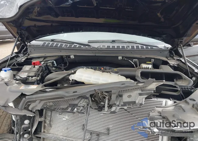 1FMJK1H83REA78007: 41710265