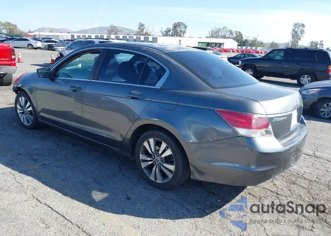 JHMCP26458C068012: 41710446