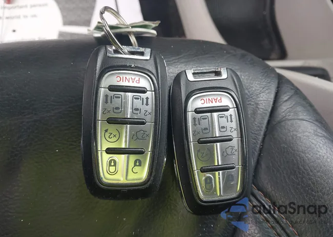 2C4RC1BG3JR211229: 41711533