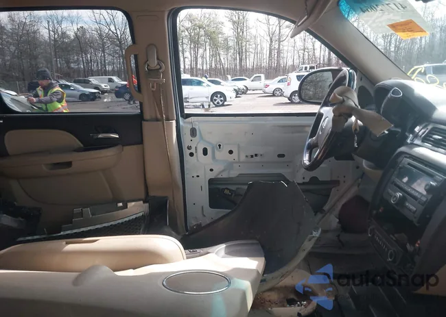 1GKFK66857J244160: 41712064