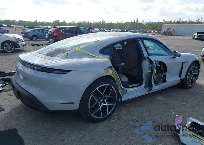 WP0AA2Y16SSA08270: 41711309