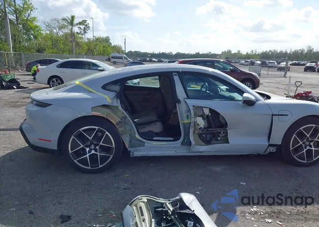 WP0AA2Y16SSA08270: 41711309