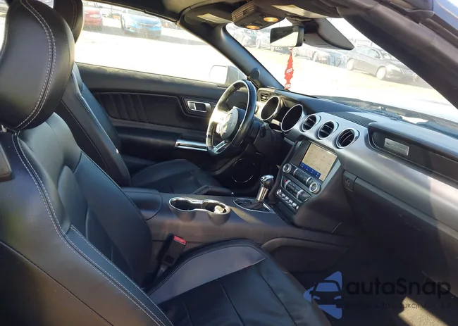 1FATP8UH3M5105279: 41712821