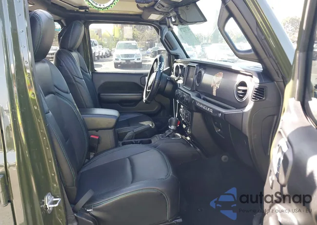 1C4HJXDNXMW783832: 41712279