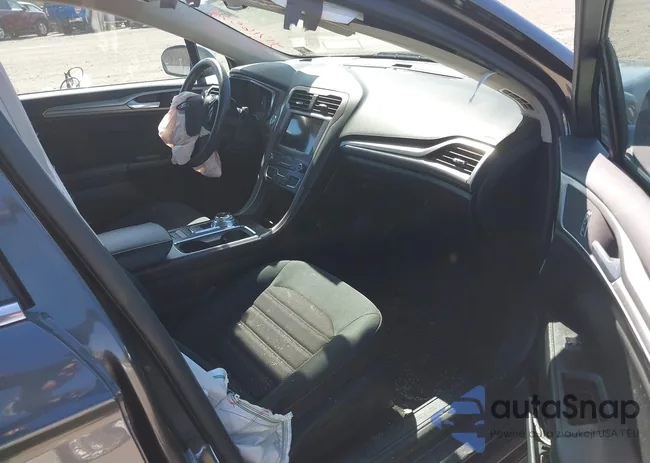 3FA6P0HD3LR233913: 41716570