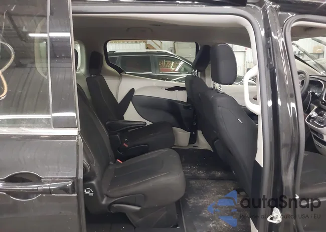 2C4RC1CGXNR223284: 41716748