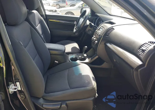 5XYKT3A1XBG135377: 41717919