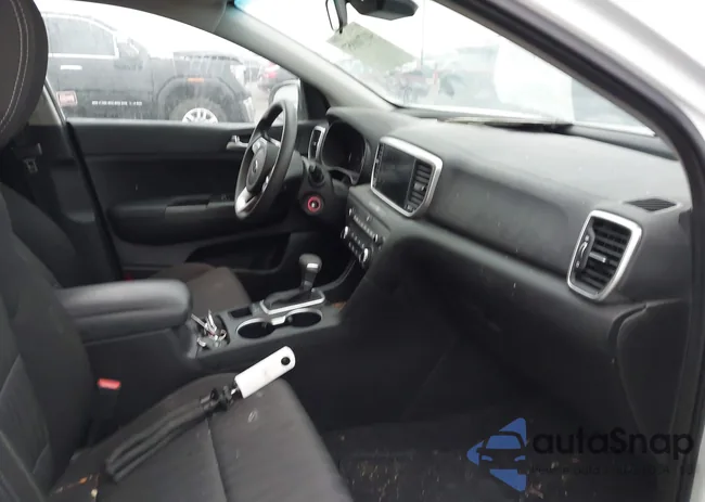 KNDPMCAC6M7874332: 41718957