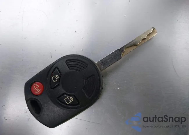 1FMCU0GD8HUE74675: 41719214