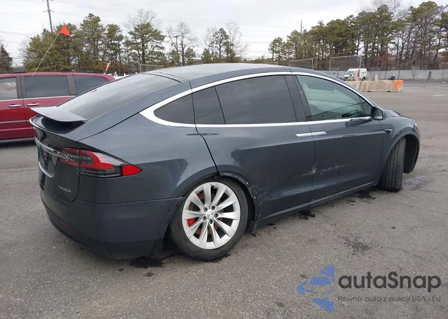 5YJXCDE40LF263023: 41720251