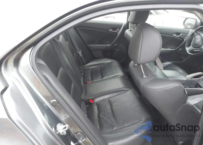 JH4CU26609C006240: 41721575