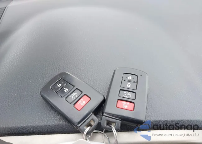 2T3YFREV0FW181812: 41722077