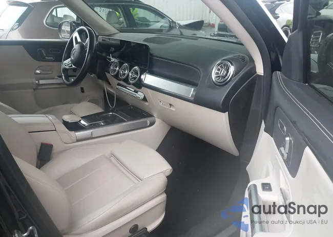 W1N4M4GB3LW050275: 41722853