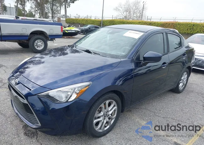 3MYDLBYV6HY185047: 41722097