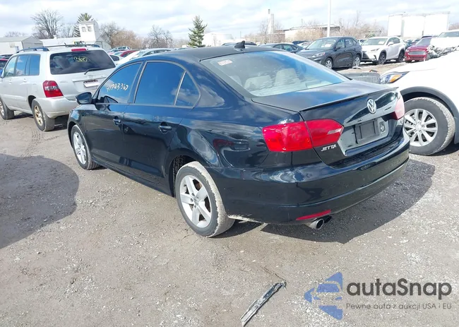 3VWLL7AJ8BM109971: 41723367