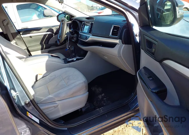 5TDZZRFH1JS246973: 41724379