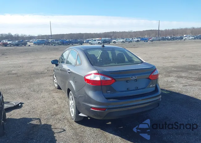 3FADP4BJ5FM219915: 41725718