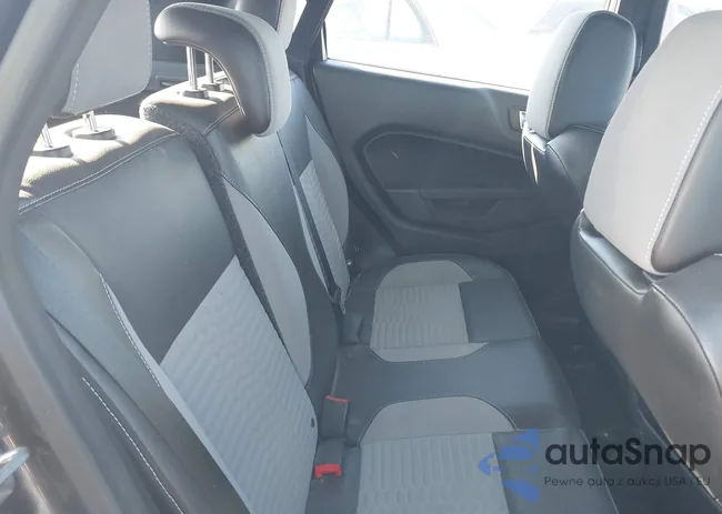 3FADP4GX1JM104931: 41725856