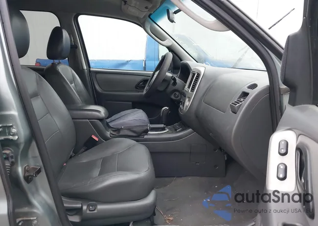 1FMCU96H36KC35925: 41726540