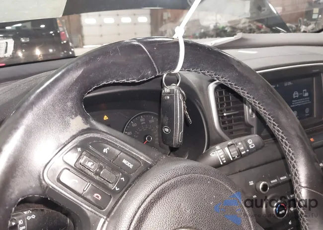 KNDPNCAC0H7292844: 41726751