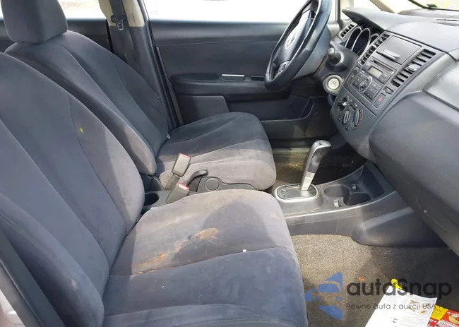 3N1BC13E78L381957: 41726231