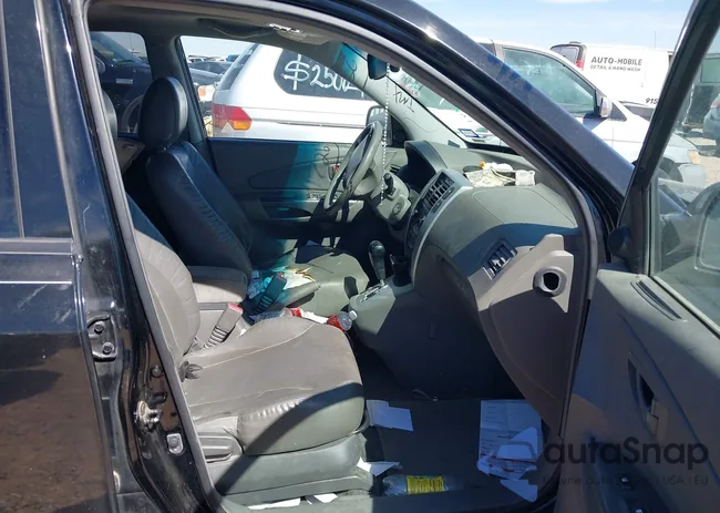 KM8JN72D66U296007: 41726366