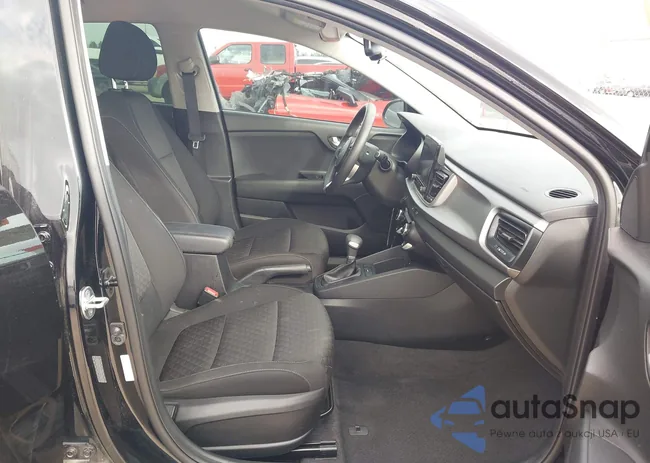 3KPA24AD9PE549348: 41727622