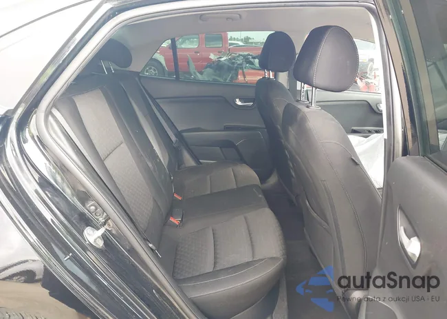 3KPA24AD9PE549348: 41727622