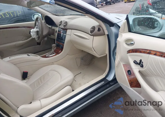 WDBTJ56H47F232885: 41727215