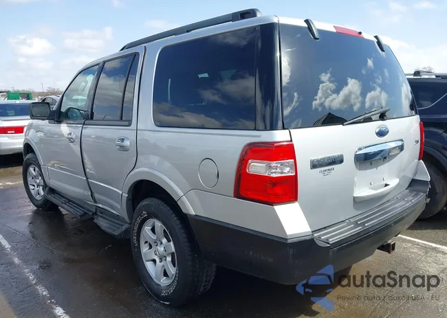 1FMJU1F57AEA69561: 41728060