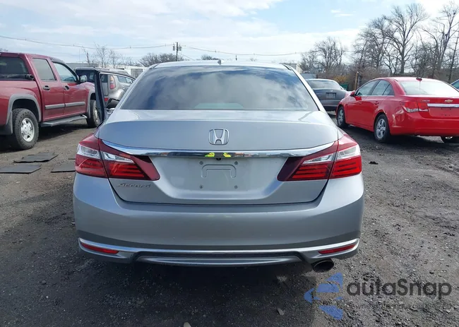 1HGCR2F83HA154625: 41728261