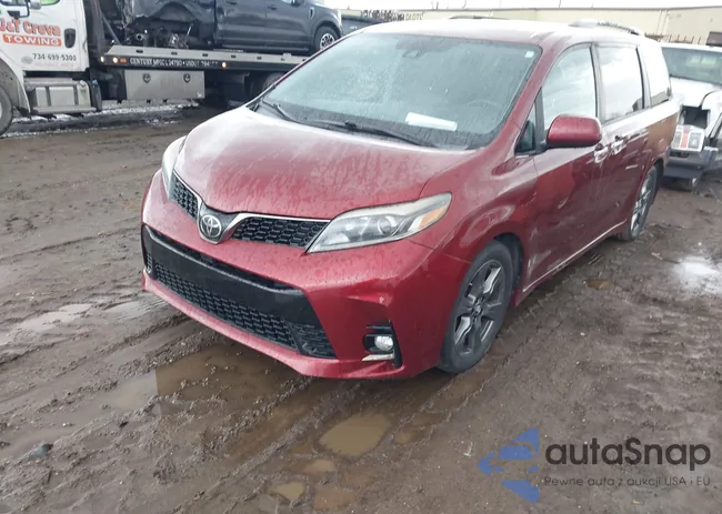 5TDXZ3DC0JS952795: 41729659