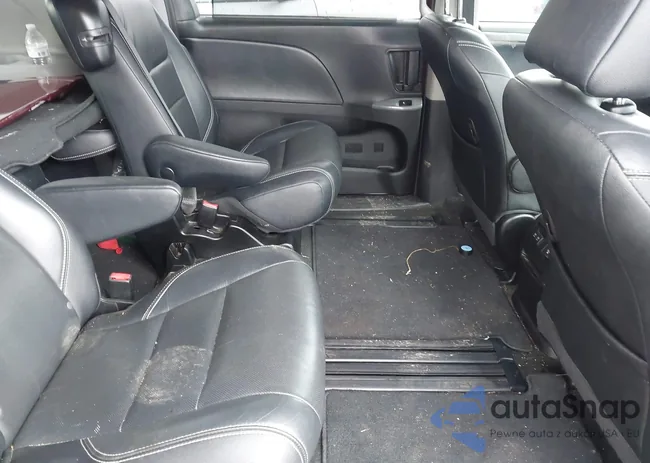 5TDXZ3DC0JS952795: 41729659