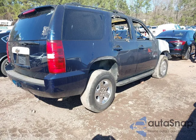 1GNFC13057R186375: 41729066