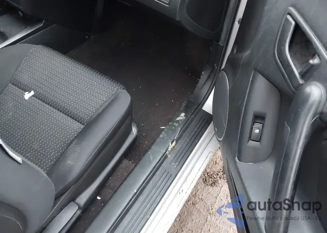 KMHHM66D08U268552: 41729193