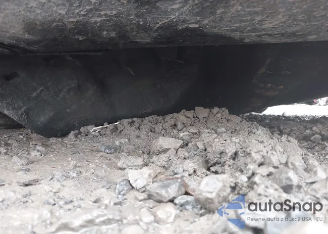 1FADP3F21DL232494: 41730475