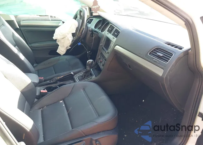 3VW217AU8HM010314: 41730808