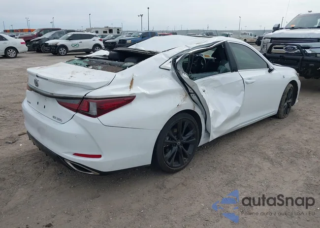 58AJZ1B1XPU139825: 41730442