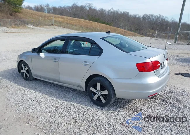 3VWLL7AJ6BM119172: 41731512