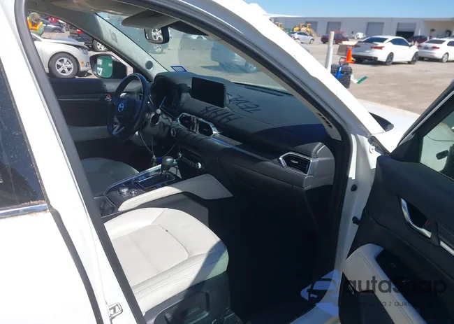 JM3KFBAY3M0374977: 41731838