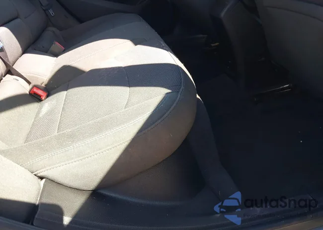 1G1BE5SM6J7106591: 41731860