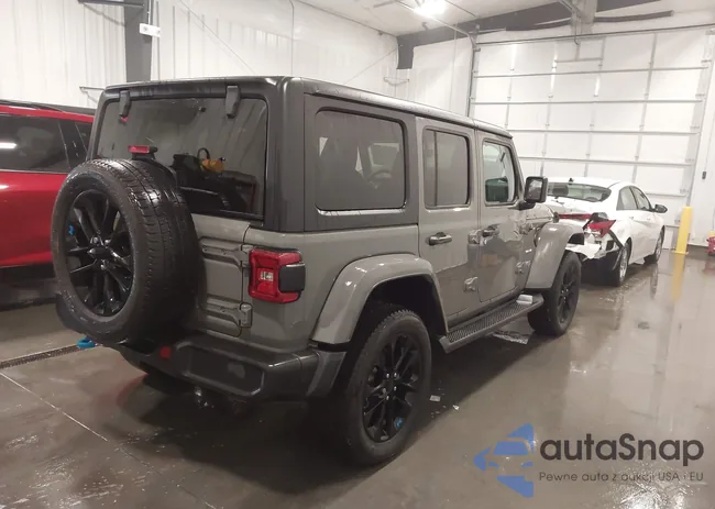 1C4JJXP62PW608968: 41732664