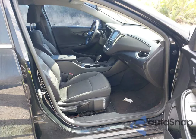 1G1ZB5ST6GF217221: 41732768