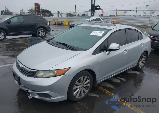 2HGFB2F9XCH526174: 41732929