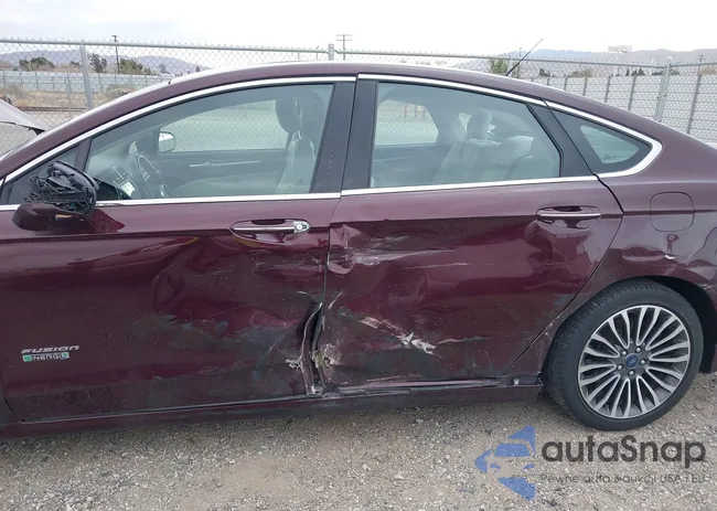 3FA6P0SU3HR208641: 41732983