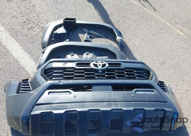 3TYLB5JN1RT042674: 41733552