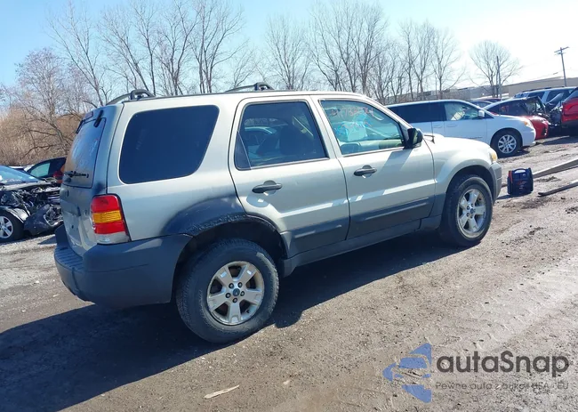 1FMYU93105KB27645: 41733074