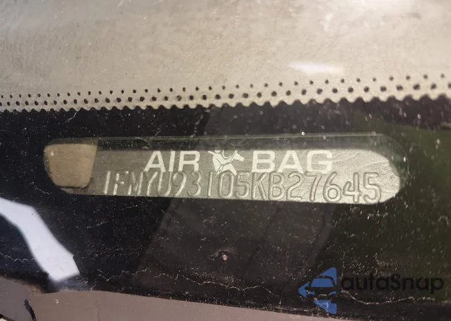 1FMYU93105KB27645: 41733074